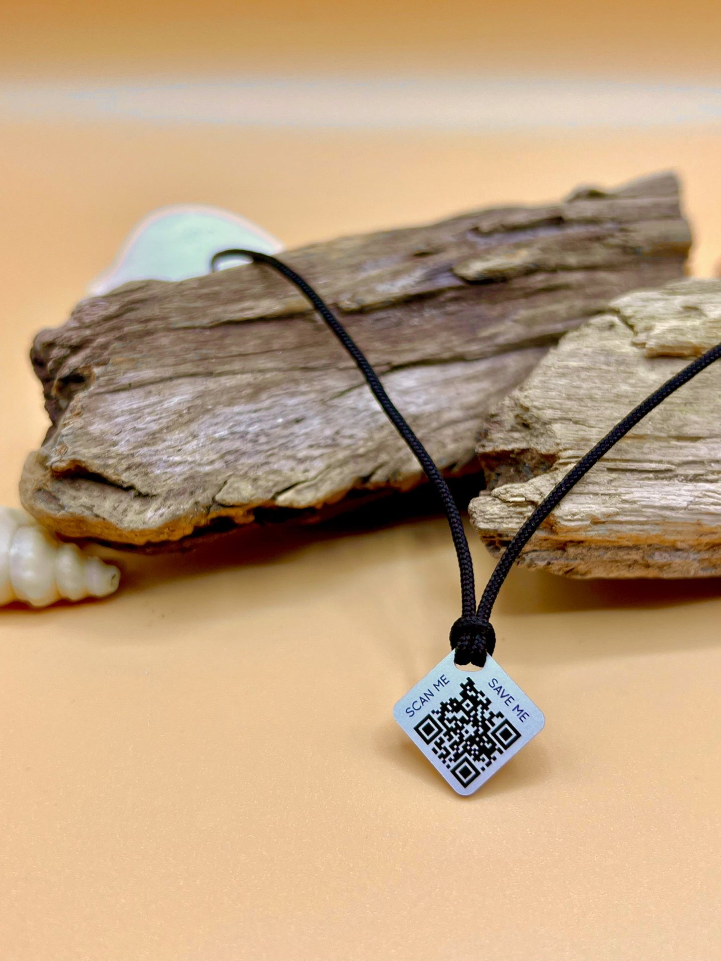 Qoeur. Collier médical d'urgence. Interchangeable - Minimal. - Qoeur.fr