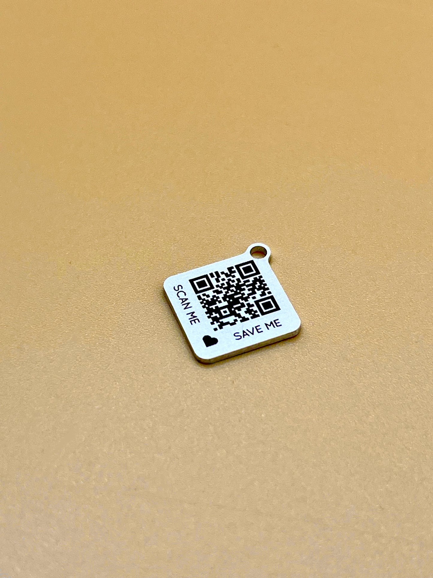 Qoeur. Pendentif QR Code seul. Classique. - Qoeur.fr