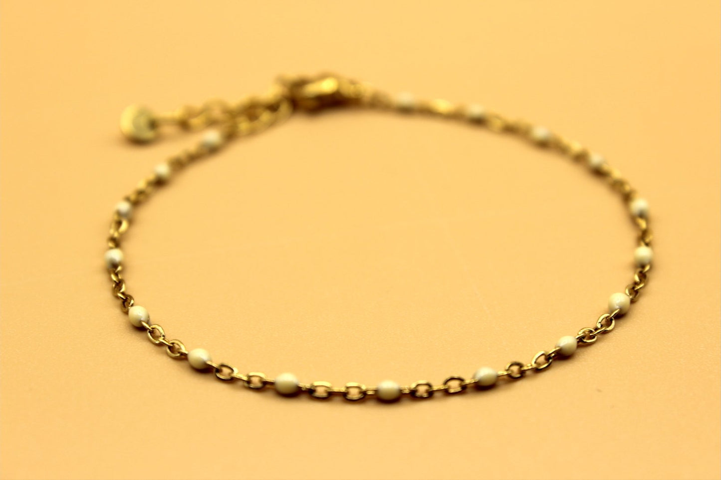 Qœur chez vous. Colliers personnalisables. Petites médailles. - Qoeur.fr