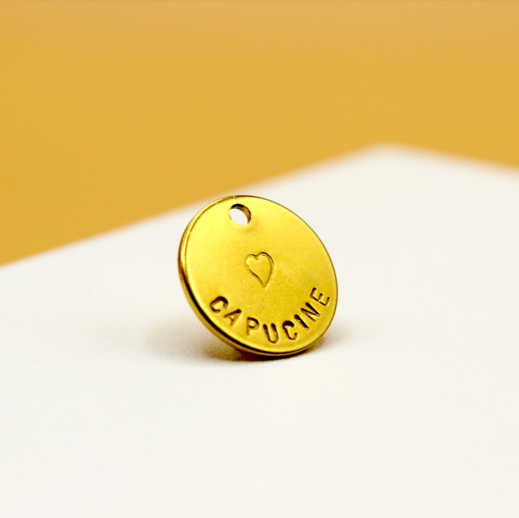 Qœur chez vous. Médaille charm interchangeable. Prénom / surnom. - Qoeur.fr